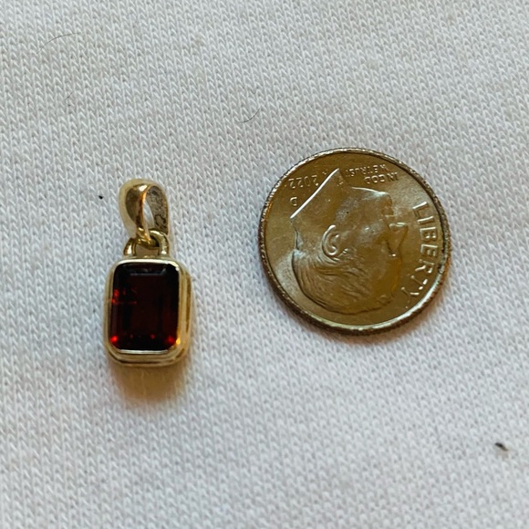 Red garnet sterling silver pendant - Picture 3 of 3
